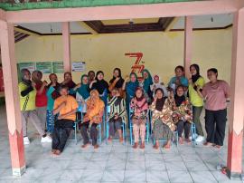 Senam Lansia Jum'at Pon Sore Padukuhan Klepu